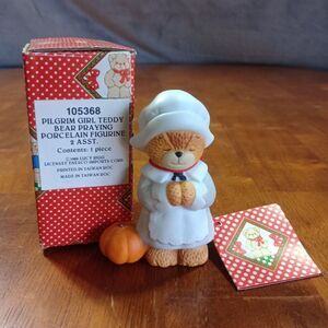 Lucy‎ & Me Pilgrim Bear Girl Praying Thanksgiving Feast Pumpkin Enesco Lucy Rigg